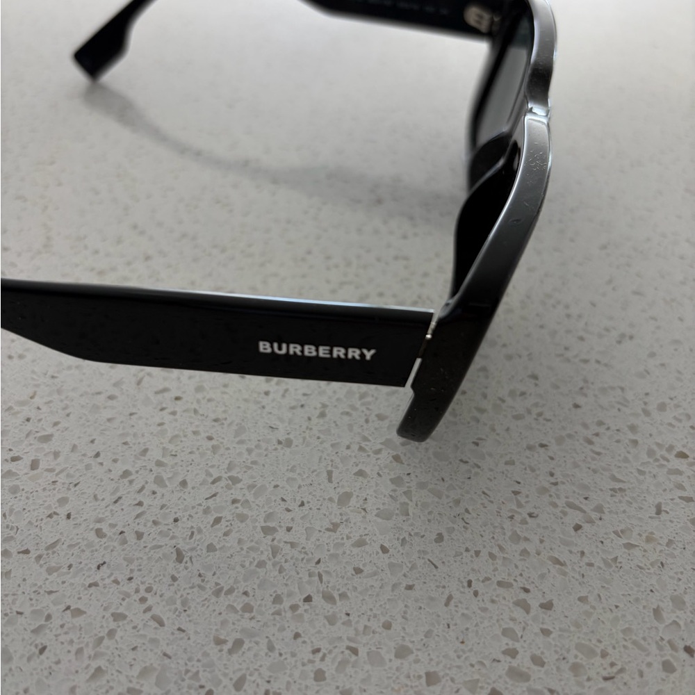 Burberry Mens Black Square Sunglasses - Picture 4 of 4